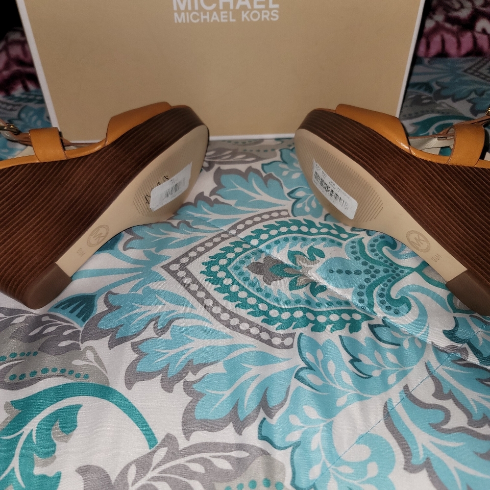 Michael Kors Shoes - Picture 3 of 4